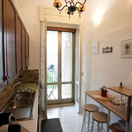 Vesuvius Voyager Haven Apartment *